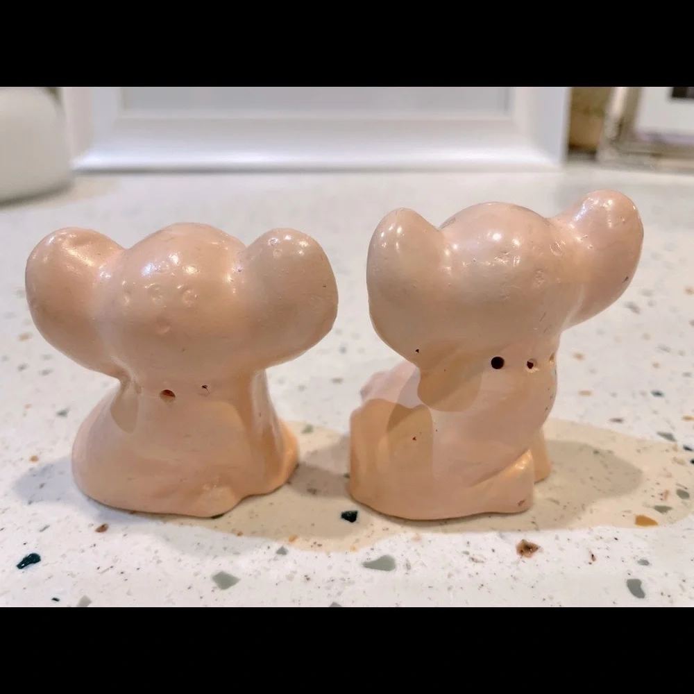 Vintage‎ Pink Elephant Salt & Pepper Shakers
